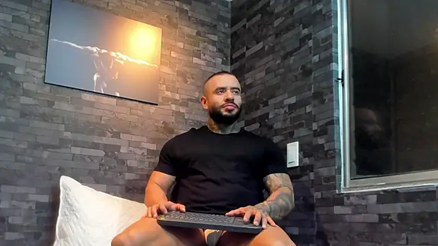 BruceDallas online show from 2, 12, 2025