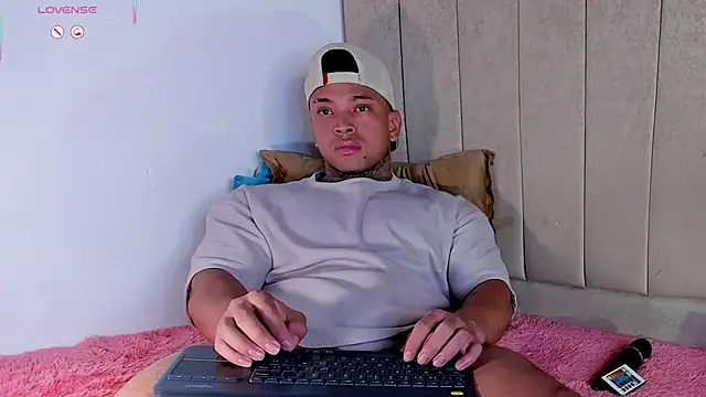 Snapshot of Stiven_collins chatting on 26, 4, 2026 Stiven collins online show from 26, 4, 2026