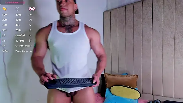 Snapshot of Stiven_collins chatting on 2, 5, 2026 Stiven collins online show from 2, 5, 2026