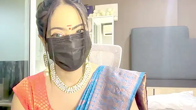 Snapshot of Monalisadon018 chatting on 5, 12, 2025 Monalisadon018 online show from 5, 12, 2025