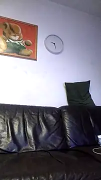 Knuffelstaaf123 online show from 9, 10, 2025