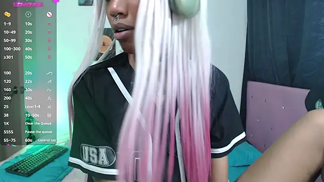 Honey-420- online show from 6, 2, 2025
