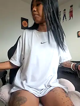 Honey-420- online show from 1, 11, 2025