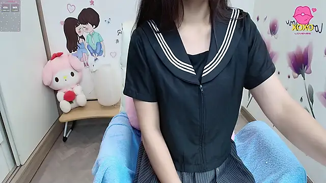Snapshot of _Mizuki_ chatting on 7, 10, 2025  Mizuki  online show from 7, 10, 2025