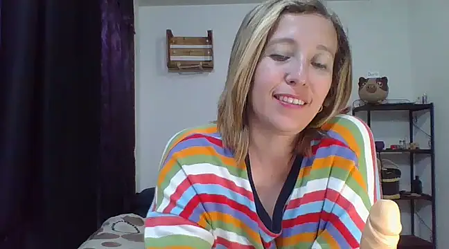 Snapshot of charlott_ponce chatting on 24, 12, 2024 charlott ponce online show from 24, 12, 2024