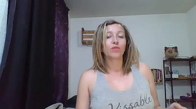 Snapshot of charlott_ponce chatting on 30, 1, 2025 charlott ponce online show from 30, 1, 2025
