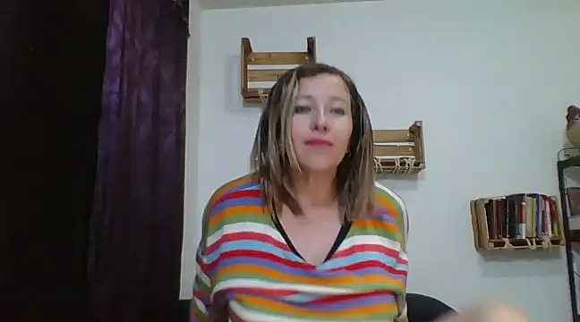 Snapshot of charlott_ponce chatting on 6, 2, 2025 charlott ponce online show from 6, 2, 2025