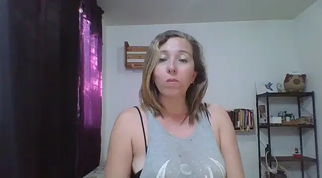 Snapshot of charlott_ponce chatting on 13, 2, 2025 charlott ponce online show from 13, 2, 2025