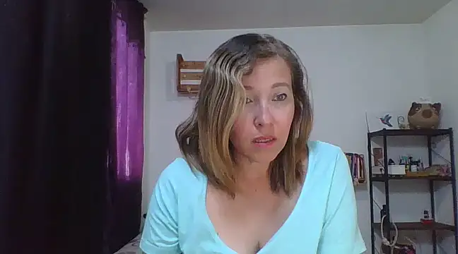 Snapshot of charlott_ponce chatting on 15, 2, 2025 charlott ponce online show from 15, 2, 2025