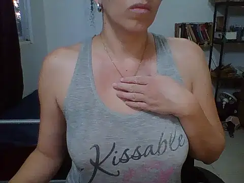 Snapshot of charlott_ponce chatting on 23, 6, 2026 charlott ponce online show from 23, 6, 2026