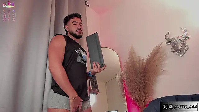 Snapshot of JeycobxBraand chatting on 4, 10, 2025 JeycobxBraand online show from 4, 10, 2025