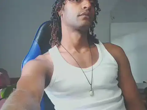 Snapshot of gerson173Hugo chatting on 24, 1, 2025 gerson173Hugo online show from 24, 1, 2025