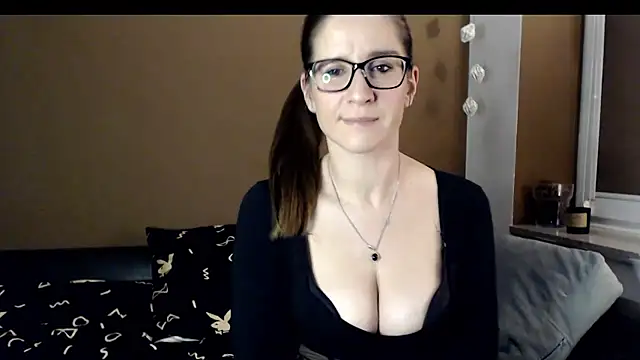 Snapshot of KayaRose chatting on 1, 12, 2024 KayaRose online show from 1, 12, 2024