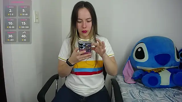 LauraSofia Cam online show from 24, 6, 2026