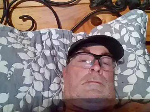 Snapshot of MatRat287 chatting on 19, 7, 2026 MatRat287 online show from 19, 7, 2026