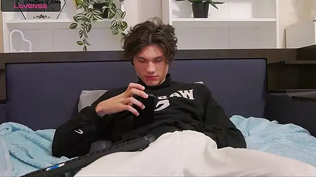 CalvinCay online show from 7, 12, 2024