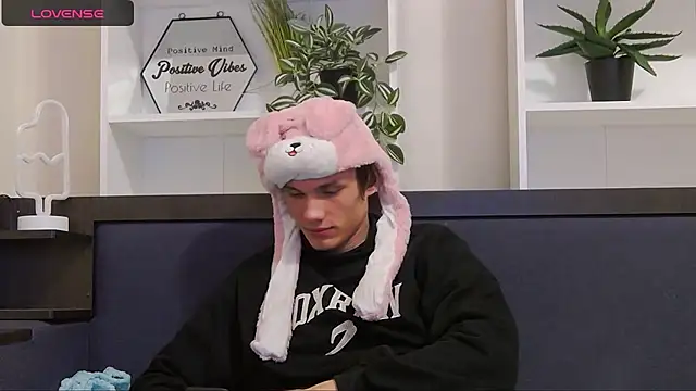 CalvinCay online show from 9, 12, 2024