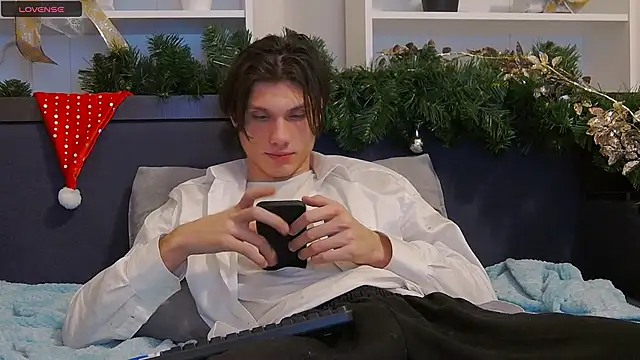 CalvinCay online show from 1, 1, 2025