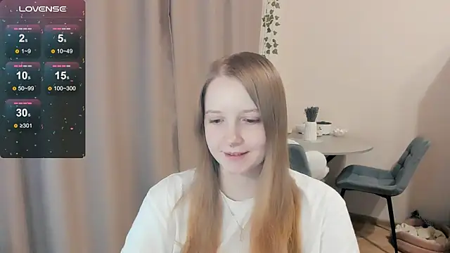 Snapshot of Alyaley chatting on 7, 11, 2025 Alyaley online show from 7, 11, 2025