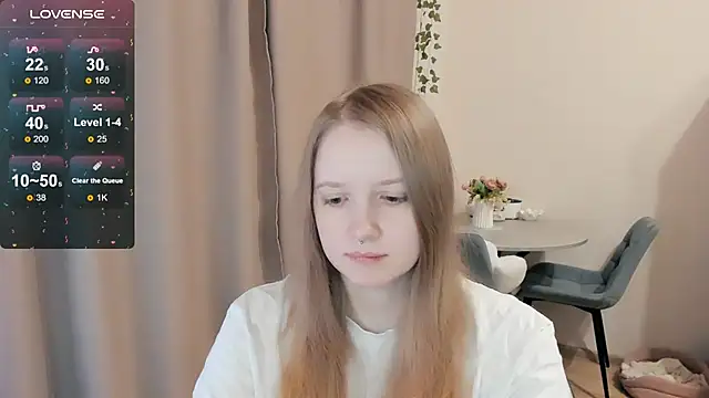 Snapshot of Alyaley chatting on 28, 11, 2025 Alyaley online show from 28, 11, 2025