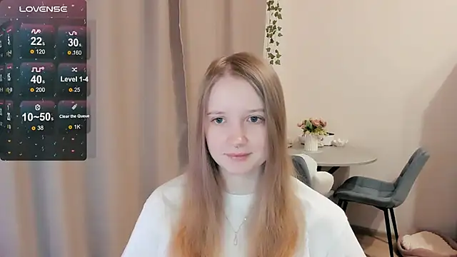 Snapshot of Alyaley chatting on 5, 12, 2025 Alyaley online show from 5, 12, 2025