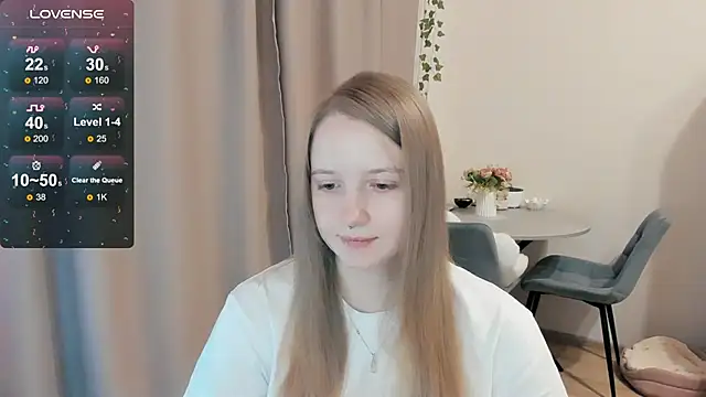 Snapshot of Alyaley chatting on 17, 12, 2025 Alyaley online show from 17, 12, 2025