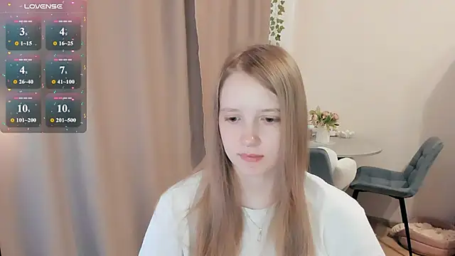 Snapshot of Alyaley chatting on 10, 7, 2026 Alyaley online show from 10, 7, 2026