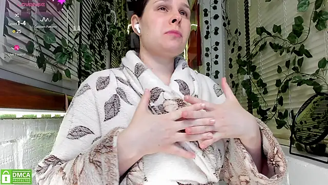 Candys booty online show from 17, 3, 2025