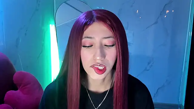 Snapshot of LilithCooperr_ chatting on 1, 2, 2026 LilithCooperr online show from 1, 2, 2026