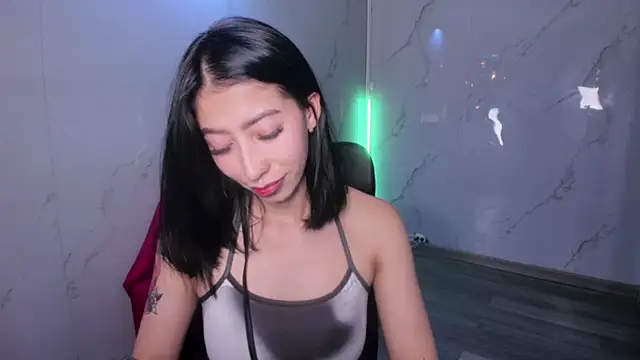 Snapshot of LilithCooperr_ chatting on 18, 3, 2026 LilithCooperr online show from 18, 3, 2026