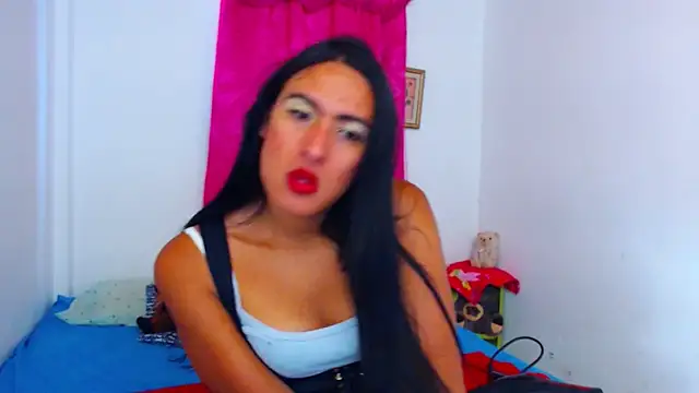 misss estrella online show from 28, 9, 2025