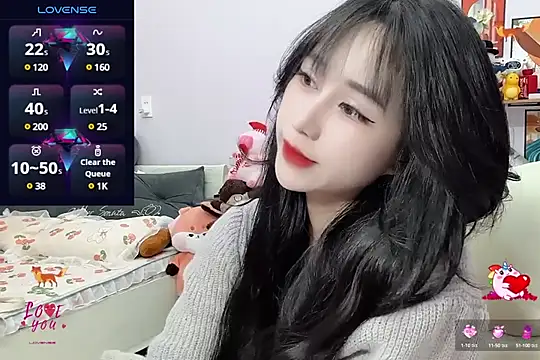  LLisa  online show from 3, 1, 2025