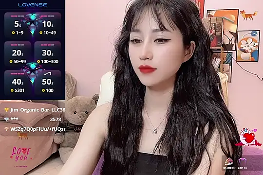 Snapshot of _LLisa_ chatting on 14, 3, 2025 LLisa online show from 14, 3, 2025