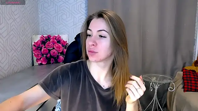 Snapshot of Naughty__Megan chatting on 5, 3, 2025 Naughty  Megan online show from 5, 3, 2025