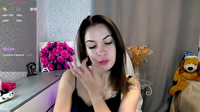 Snapshot of Naughty__Megan chatting on 12, 9, 2025 Naughty  Megan online show from 12, 9, 2025