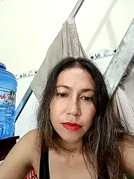 Snapshot of 2HotAsain4u chatting on 9, 12, 2024 2HotAsain4u online show from 9, 12, 2024