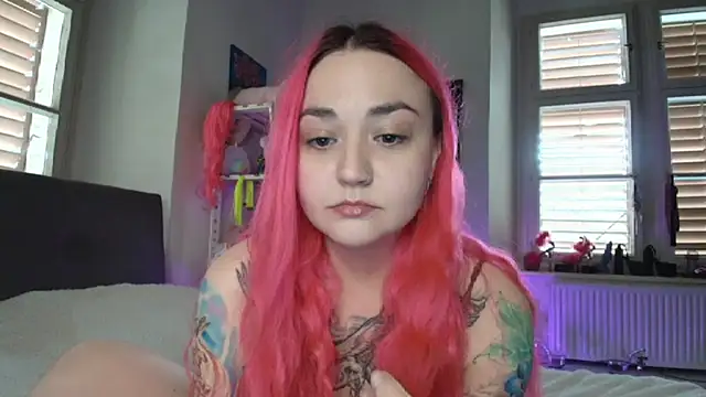 Snapshot of PinkHurricaneOfficial chatting on 13, 3, 2025 PinkHurricaneOfficial online show from 13, 3, 2025