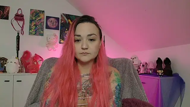 Snapshot of PinkHurricaneOfficial chatting on 28, 9, 2025 PinkHurricaneOfficial online show from 28, 9, 2025