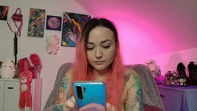 Snapshot of PinkHurricaneOfficial chatting on 18, 10, 2025 PinkHurricaneOfficial online show from 18, 10, 2025