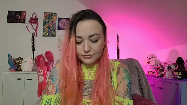 Snapshot of PinkHurricaneOfficial chatting on 30, 10, 2025 PinkHurricaneOfficial online show from 30, 10, 2025