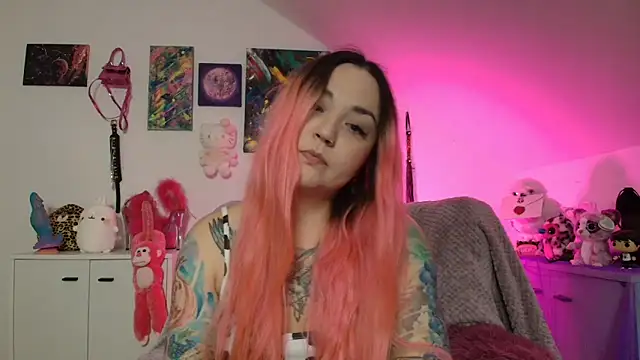 Snapshot of PinkHurricaneOfficial chatting on 31, 10, 2025 PinkHurricaneOfficial online show from 31, 10, 2025