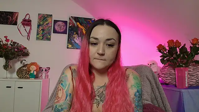 Snapshot of PinkHurricaneOfficial chatting on 26, 11, 2025 PinkHurricaneOfficial online show from 26, 11, 2025