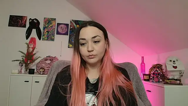 PinkHurricaneOfficial online show from 13, 4, 2026