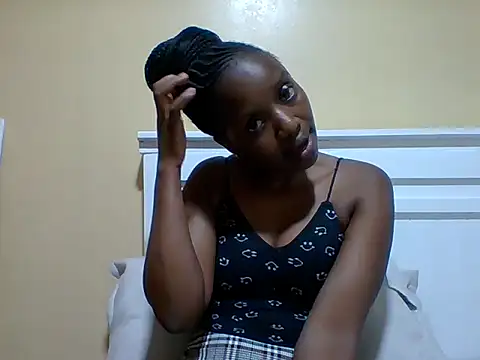 Snapshot of sexy_darleen23 chatting on 19, 9, 2025 sexy darleen23 online show from 19, 9, 2025