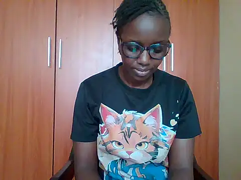 Snapshot of sexy_darleen23 chatting on 3, 3, 2026 sexy darleen23 online show from 3, 3, 2026