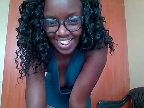 Snapshot of sexy_darleen23 chatting on 23, 3, 2026 sexy darleen23 online show from 23, 3, 2026