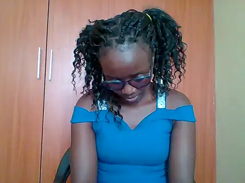 Snapshot of sexy_darleen23 chatting on 27, 3, 2026 sexy darleen23 online show from 27, 3, 2026