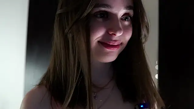 Snapshot of EstherMitchel chatting on 14, 1, 2025 EstherMitchel online show from 14, 1, 2025