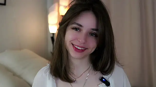 Snapshot of EstherMitchel chatting on 15, 1, 2025 EstherMitchel online show from 15, 1, 2025