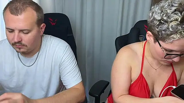 MrMrsRight online show from 16, 9, 2025